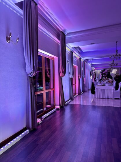 Nieporęt Sala Magnacka dekoracja światłem