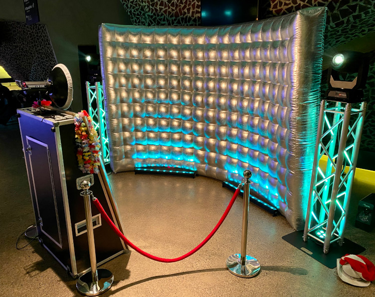 Fotolustro + dmuchana ścianka + oświetlenie kratownica